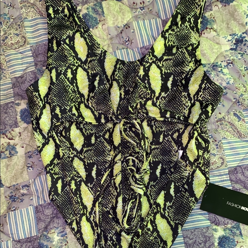 Fashion nova one piece swim suit with tie detail